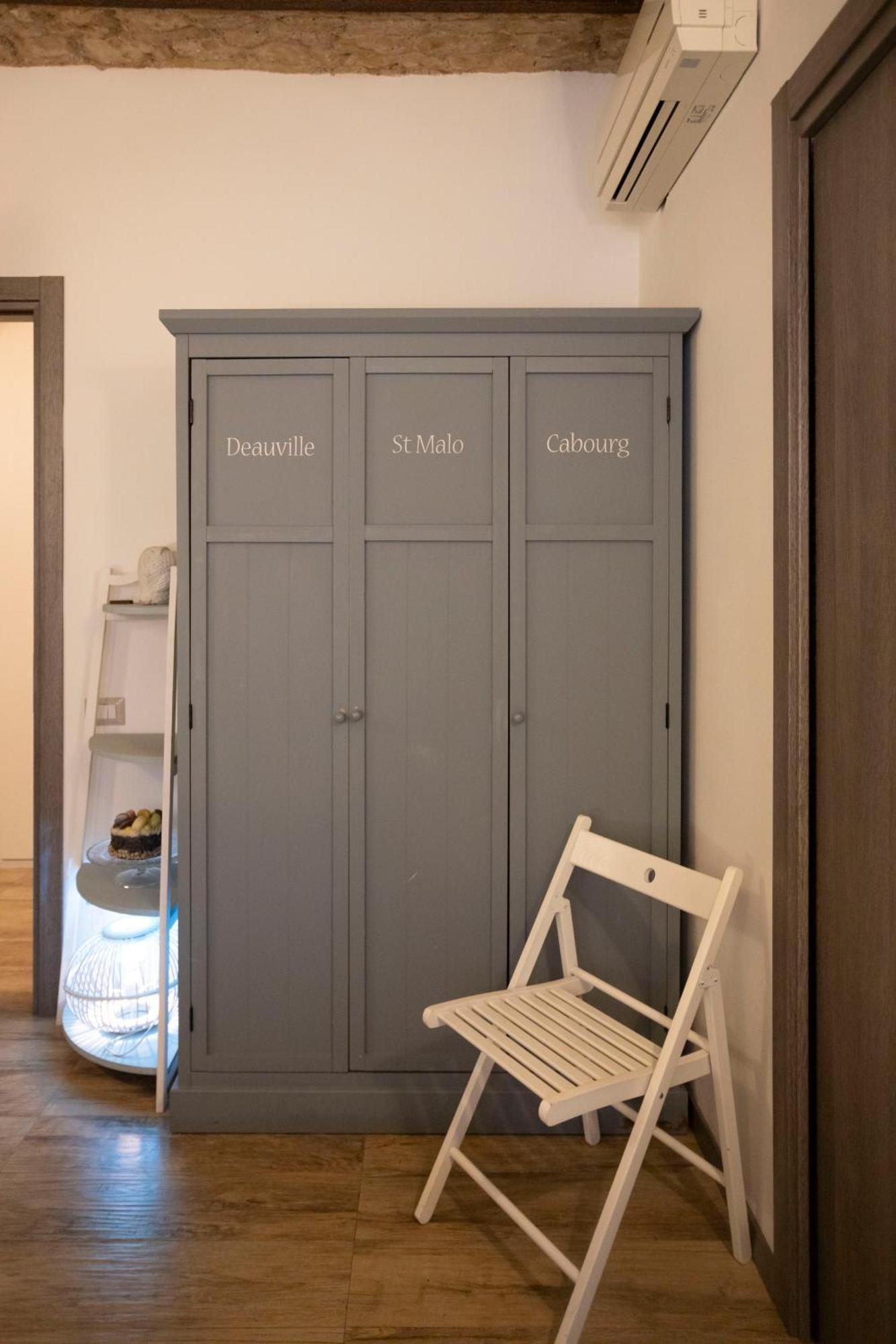 Il Campanile Bed & Breakfast Salerno Exterior photo